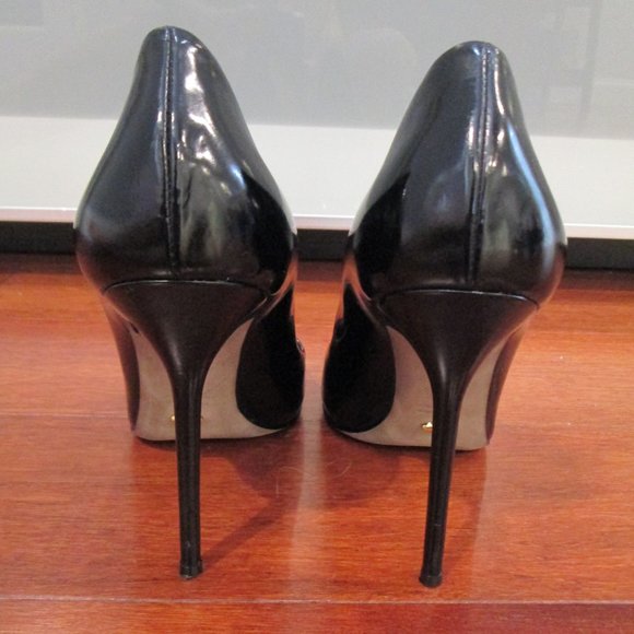 *SOLD* Sergio Rossi Patent Leather Rounded Toe Pumps - Picture 5 of 10